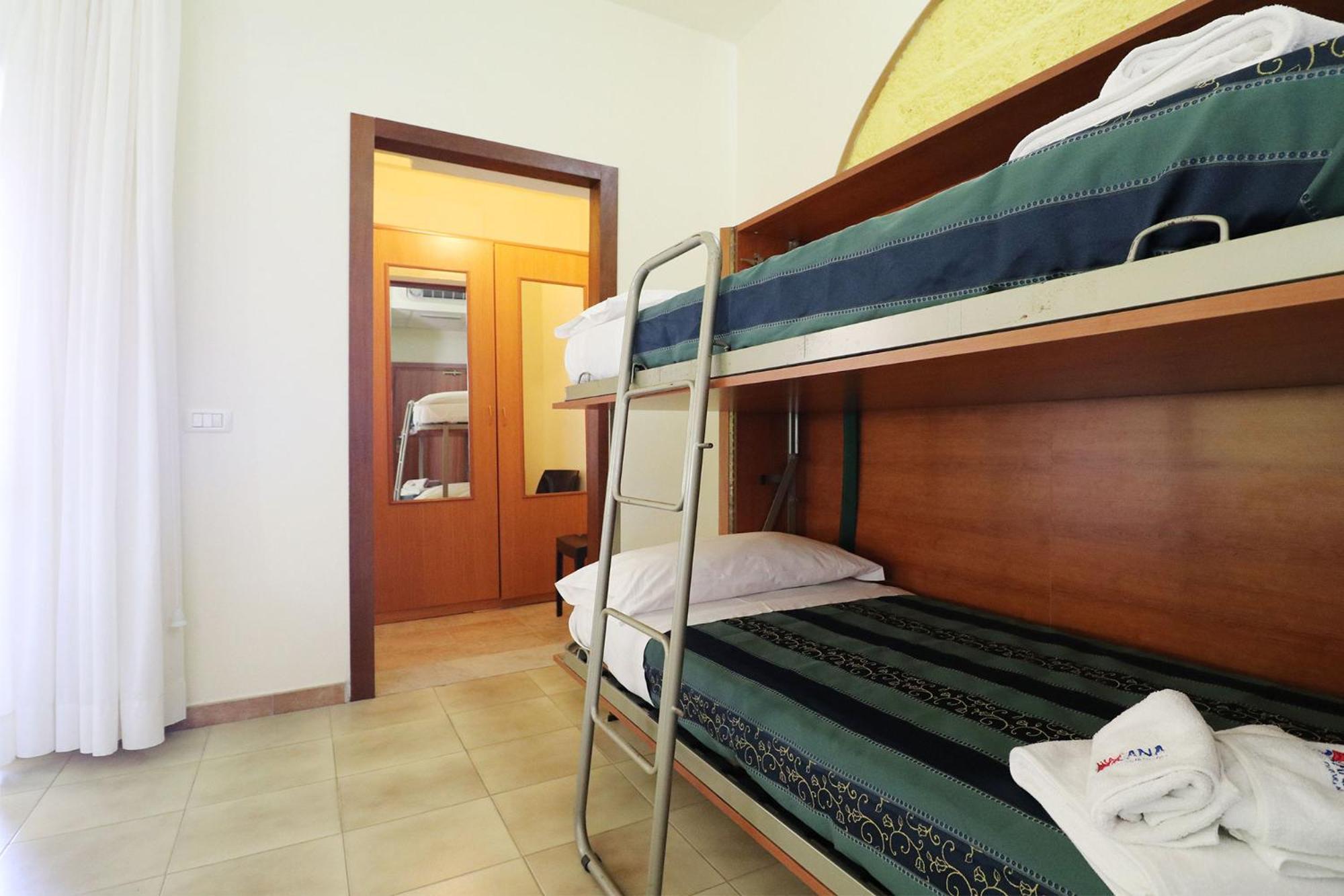 Nirvana Club Village Ботрічелло Номер фото