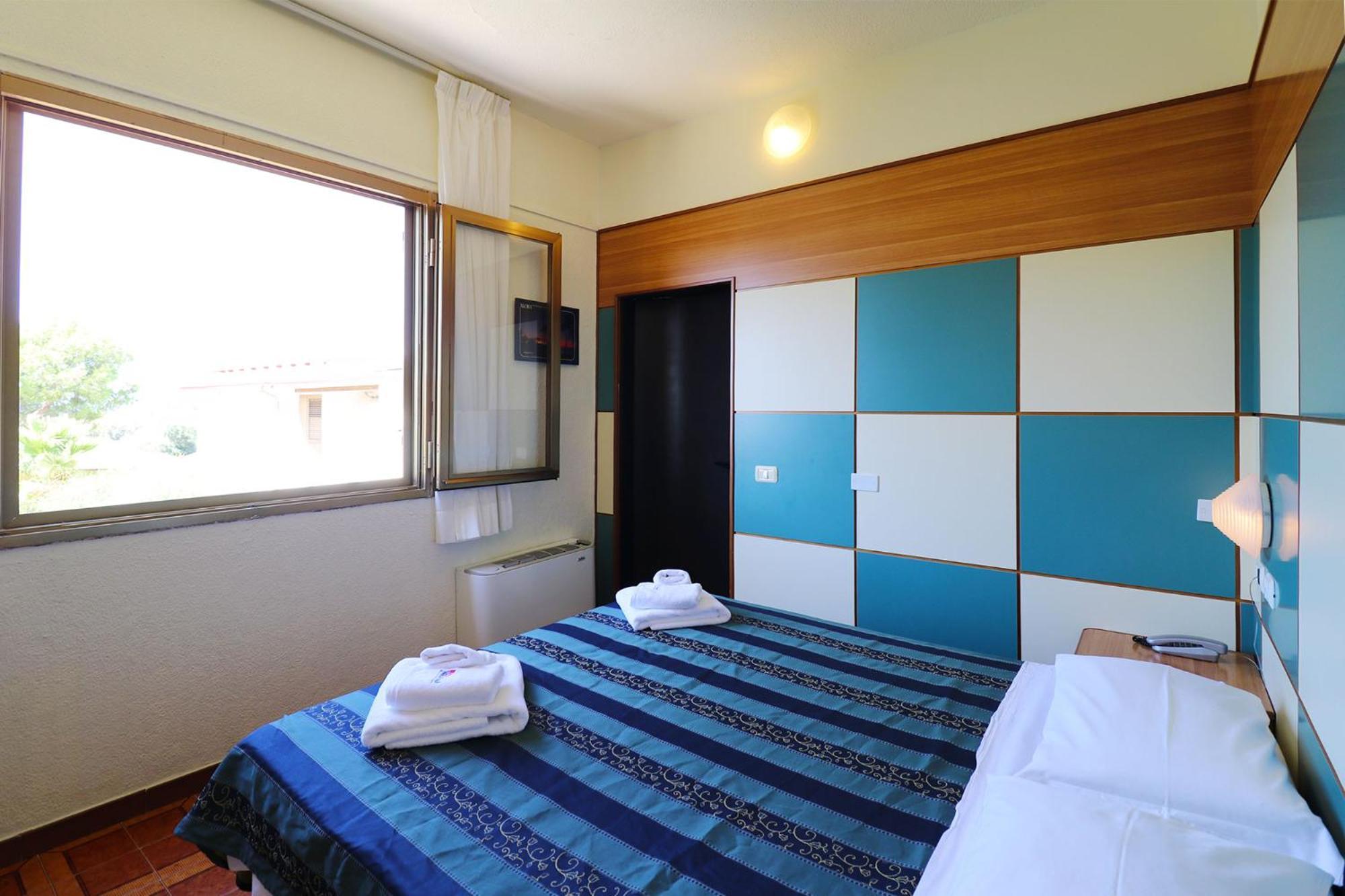 Nirvana Club Village Ботрічелло Номер фото